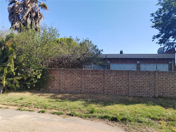 3 Bed House in Dalpark Ext 1