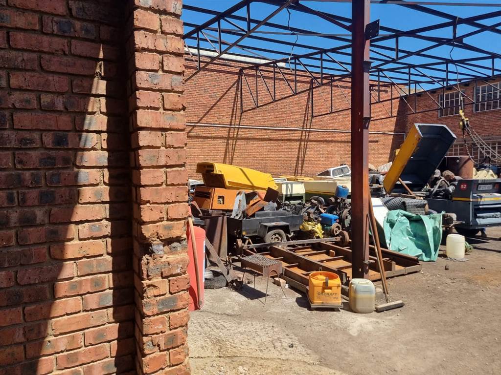 500  m² Commercial space in Benoni Central photo number 4