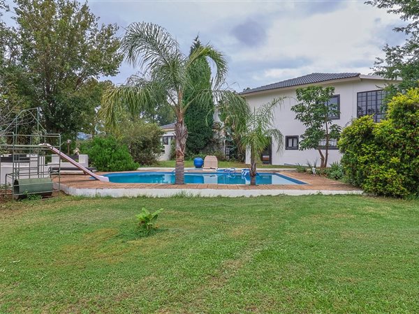 5 Bedroom House 5 Bedroom House