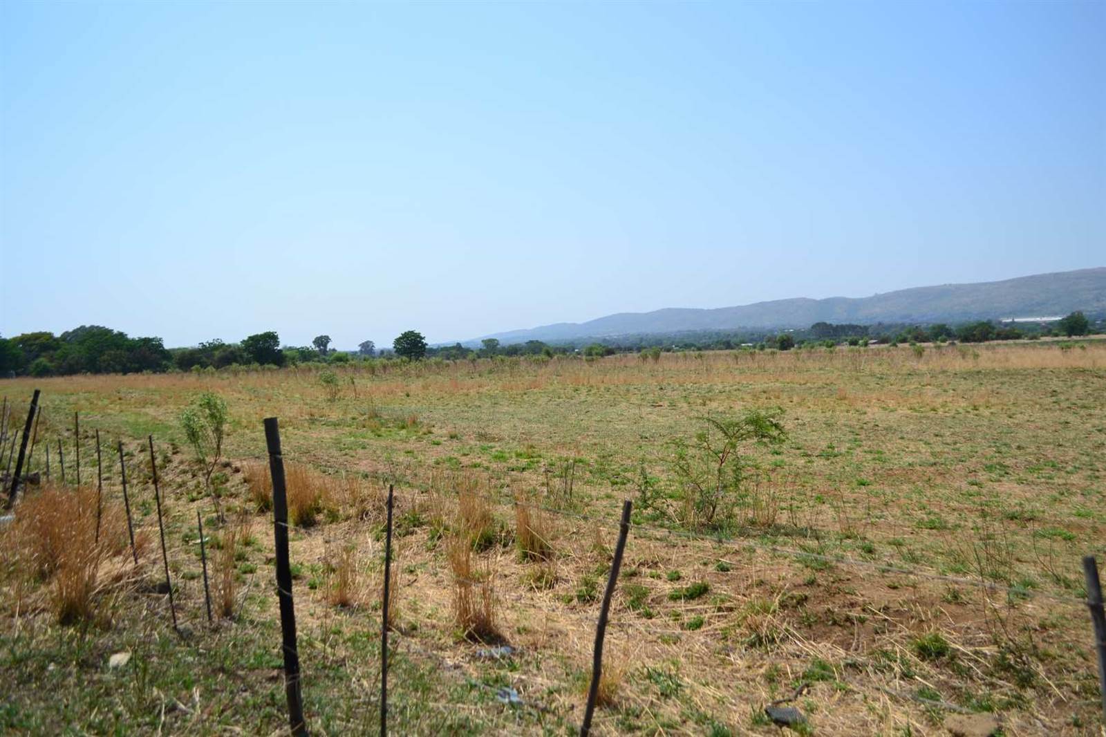 3.3 ha Land available in Hesteapark photo number 2