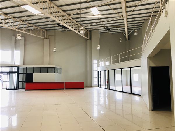 1068  m² Commercial space in Somerset Park