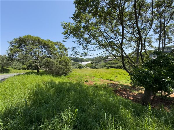 1 378 m² Land