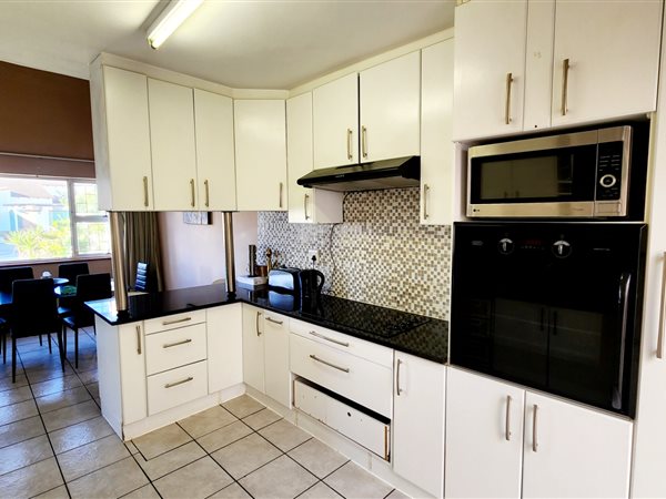 3 Bed Townhouse in Bluewater Bay