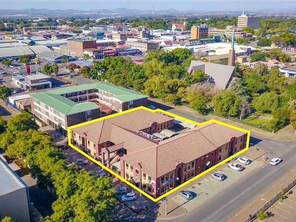 1 901  m² Commercial space