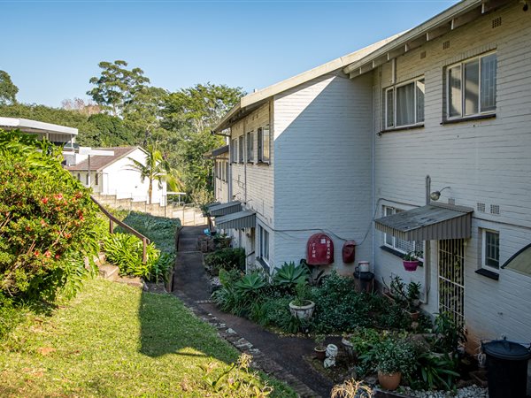2 Bedroom Townhouse 2 Bedroom Townhouse