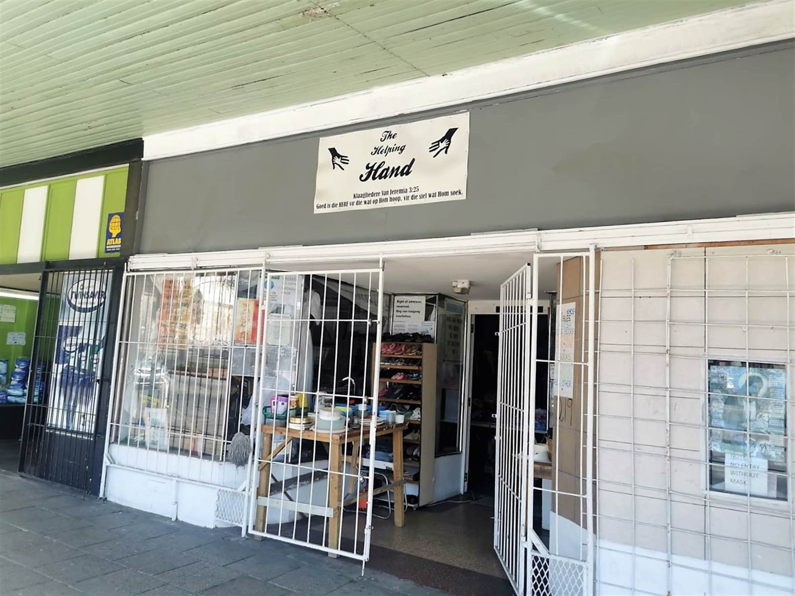 920  m² Commercial space in Uitenhage Central photo number 3