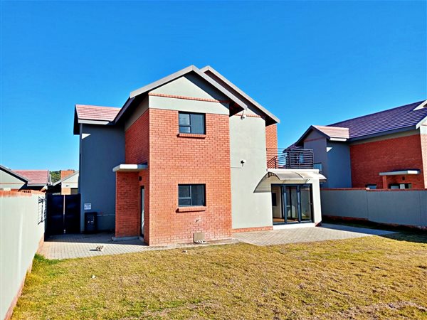 3 Bed Townhouse in Somerton Estate