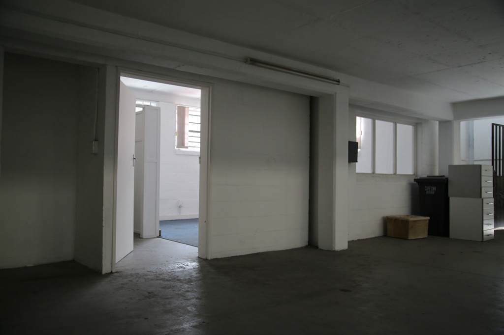 385  m² Industrial space in Steenberg photo number 7