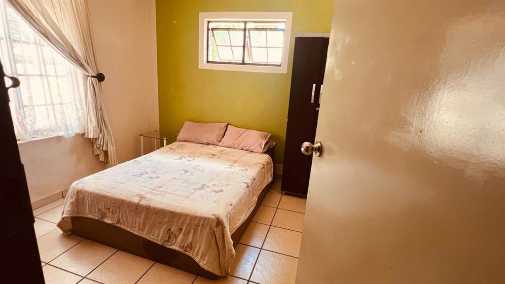 3 Bed House in Mokopane photo number 21