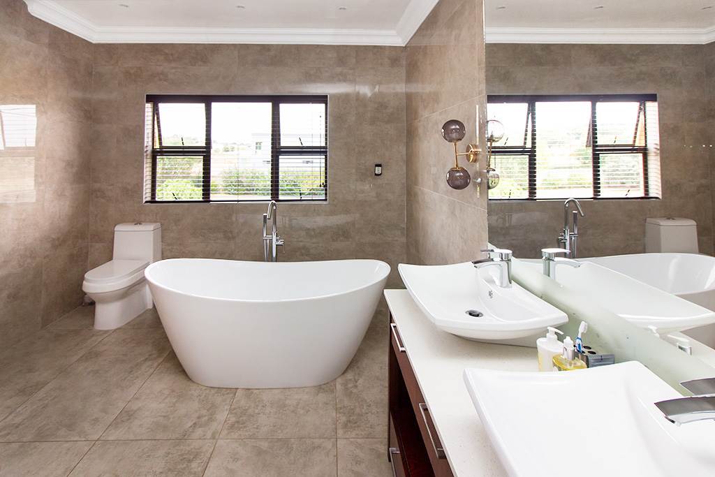 5 Bed House in Rietvlei View photo number 22
