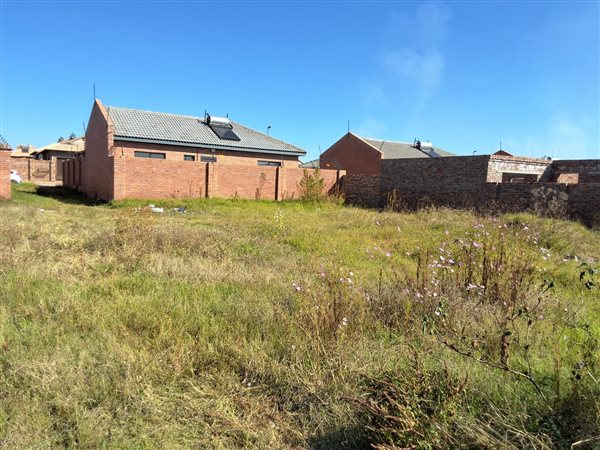 447 m² Land available in Secunda Central