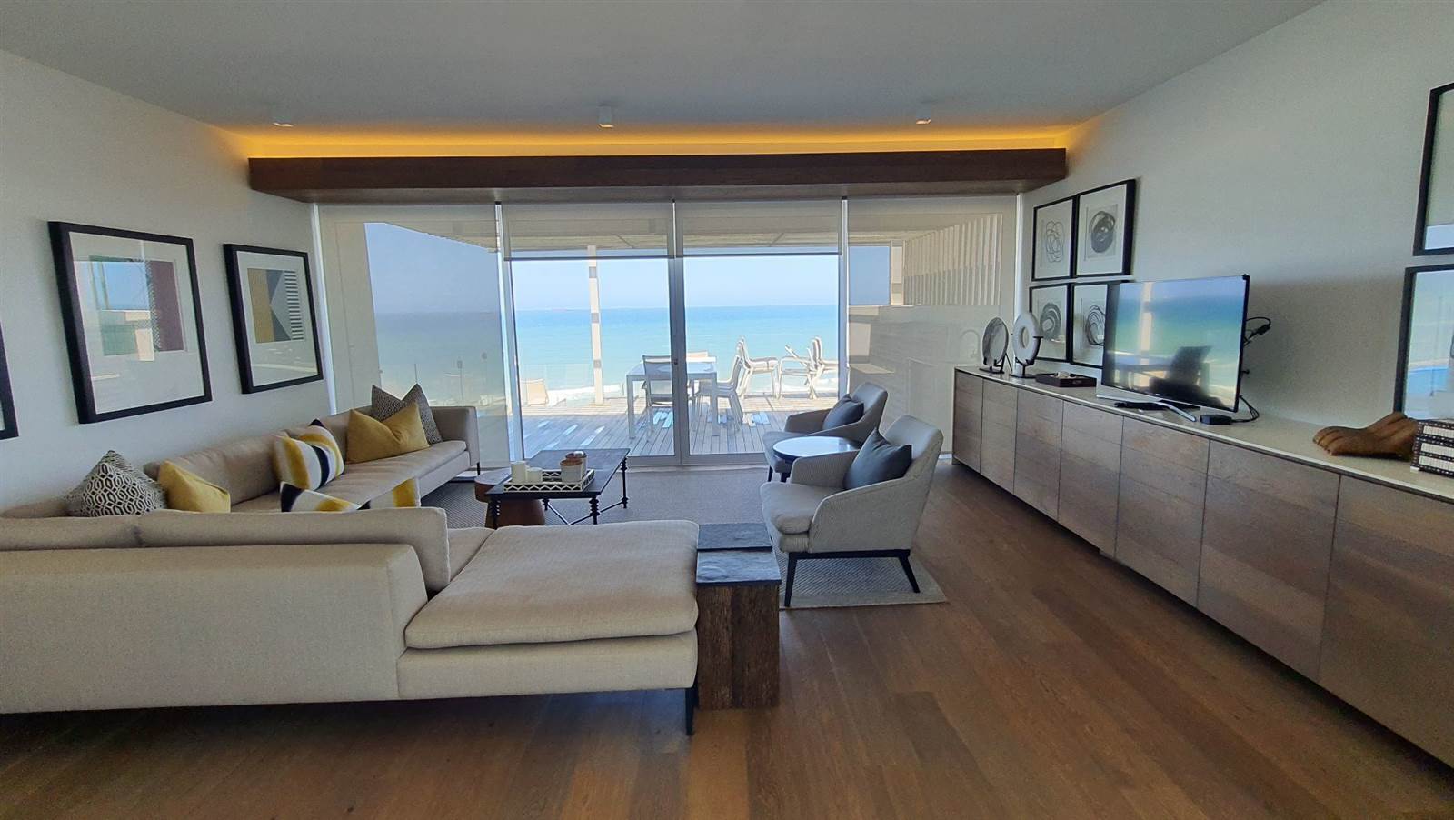 6 Bed Apartment in Umhlanga Rocks photo number 6