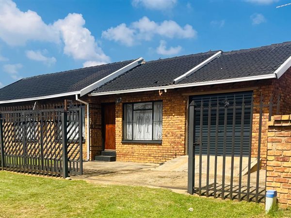 3 Bedroom House 3 Bedroom House