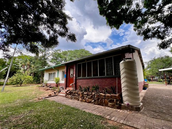 3 Bed House in Rooiberg