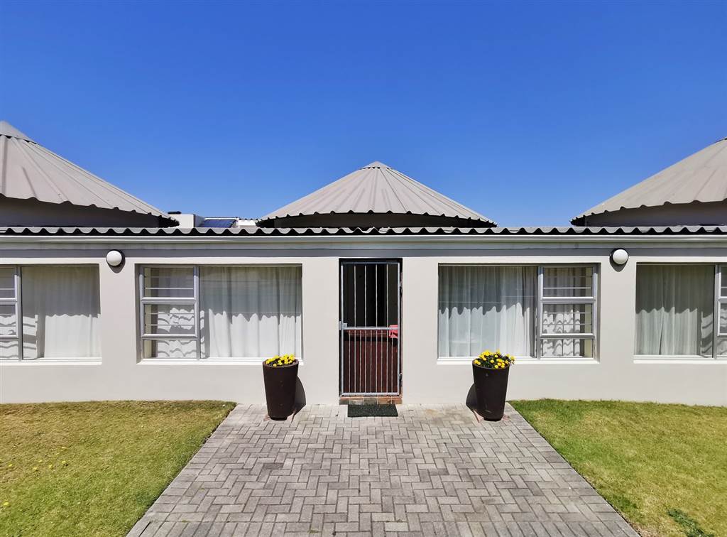 1 Bed Townhouse for sale in Kabega T4821888 Private Property