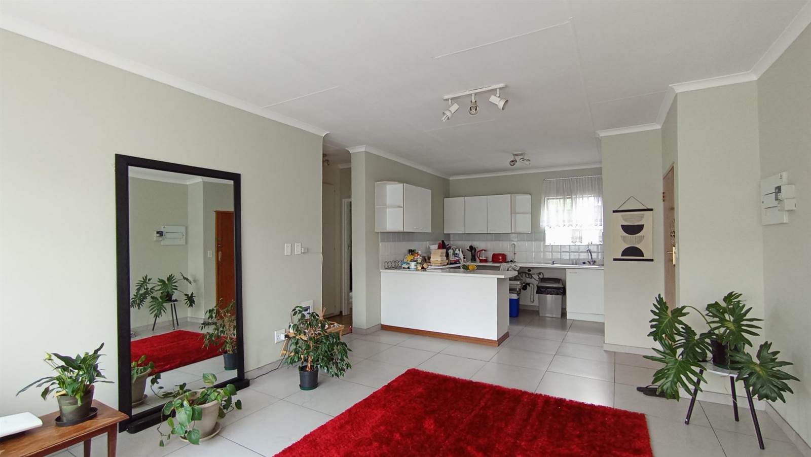 2 Bed Townhouse in Bryanston photo number 9