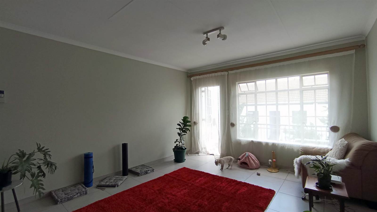 2 Bed Townhouse in Bryanston photo number 11