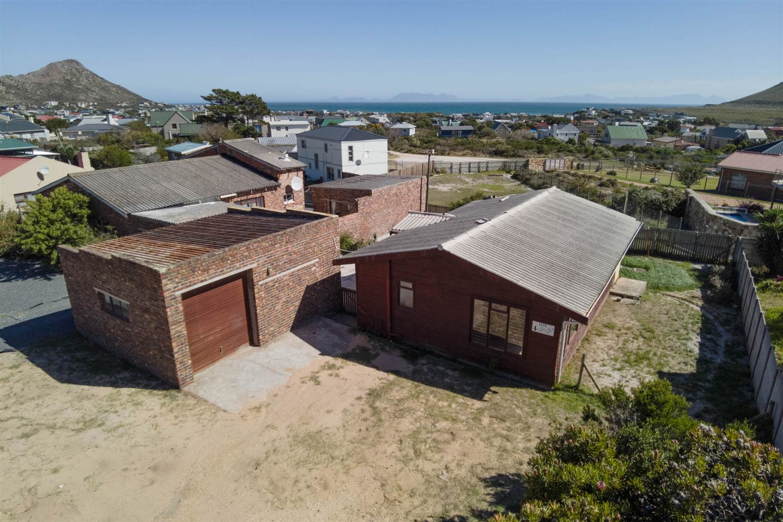2 Bed House in Pringle Bay photo number 1