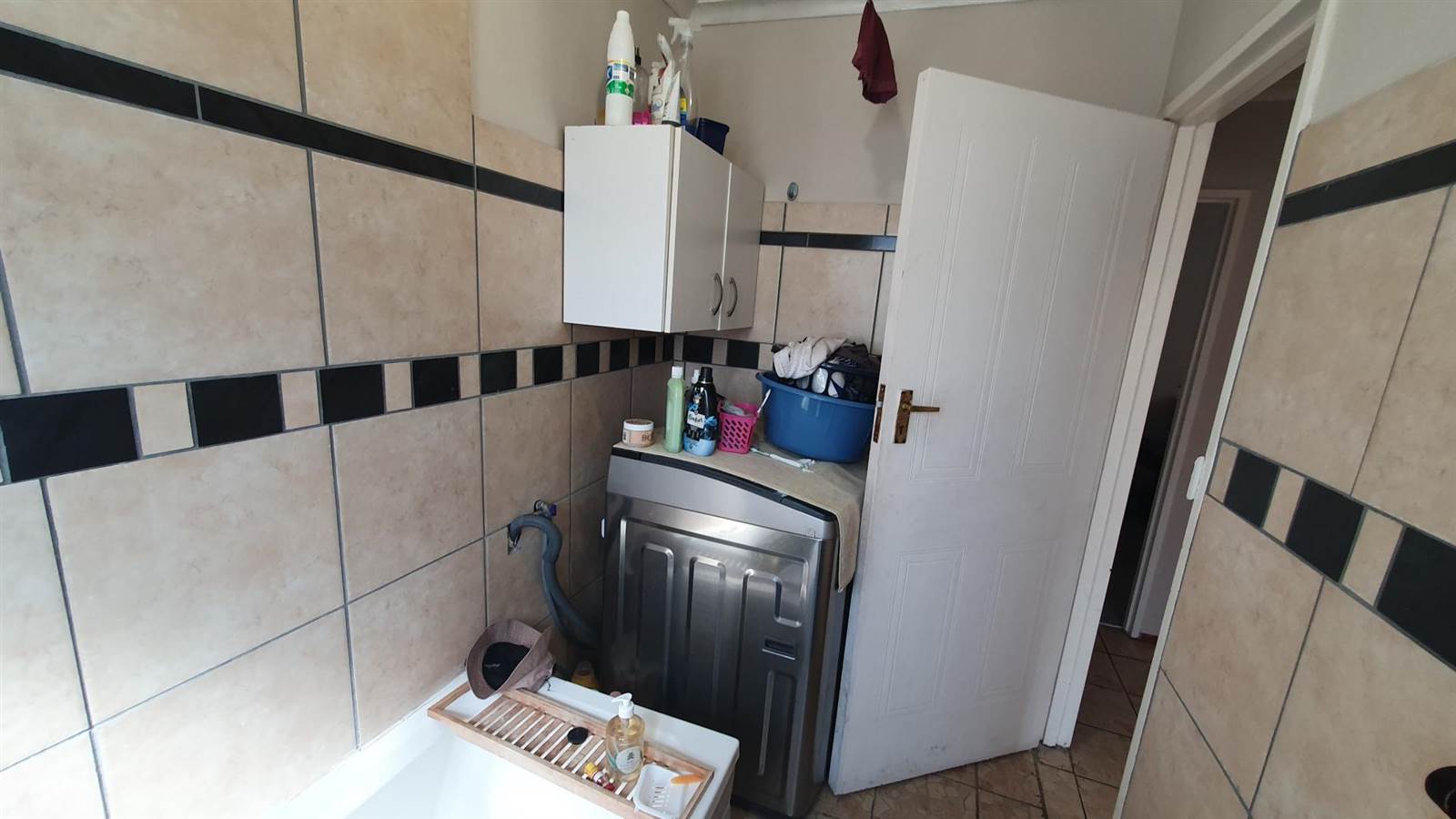 3 Bed House in Strandfontein photo number 9