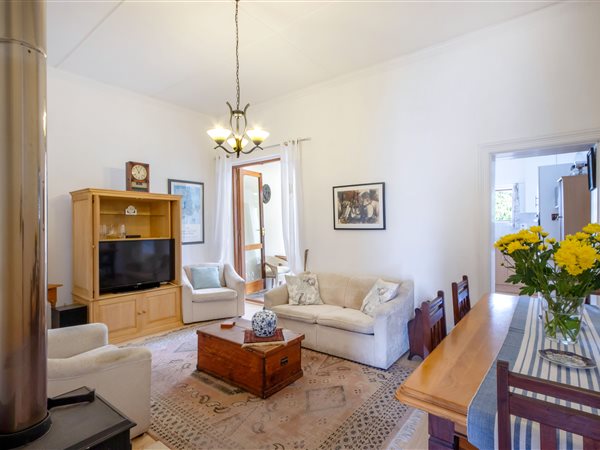 2 Bedroom House 2 Bedroom House