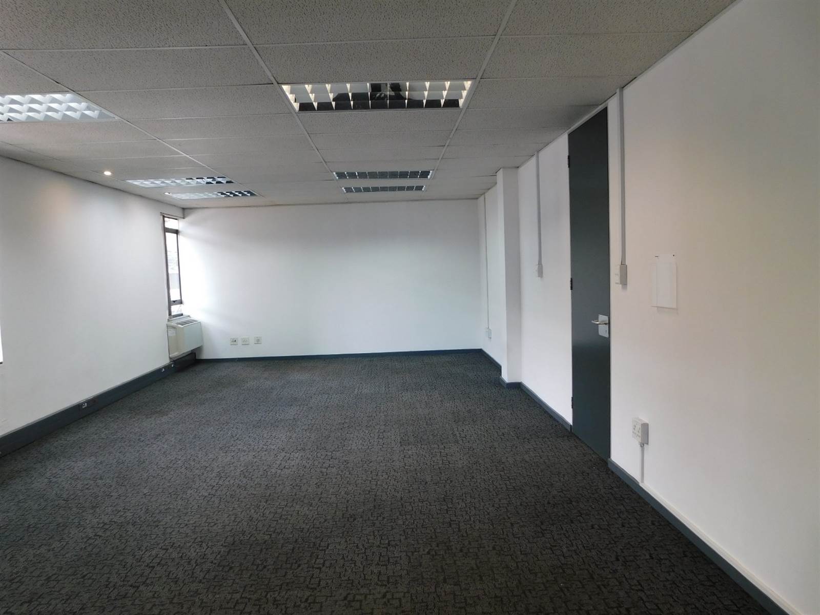 60  m² Office Space in Hyde Park photo number 6