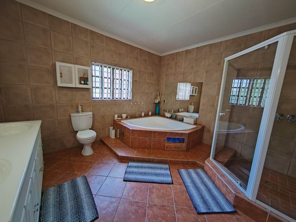 4 Bed House in Kanonkop photo number 14