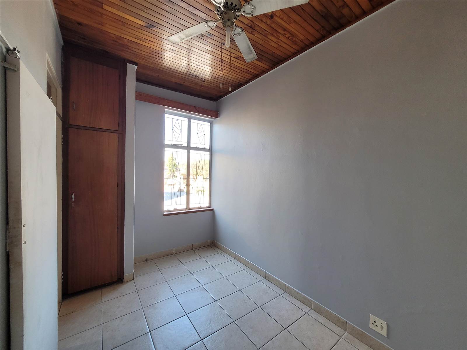 3 Bed Townhouse in Parktown Estate photo number 25