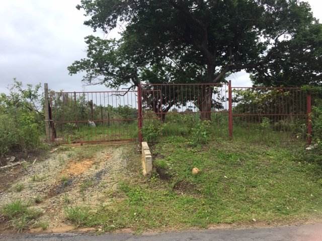 1230 m² Land available in Leisure Bay photo number 1