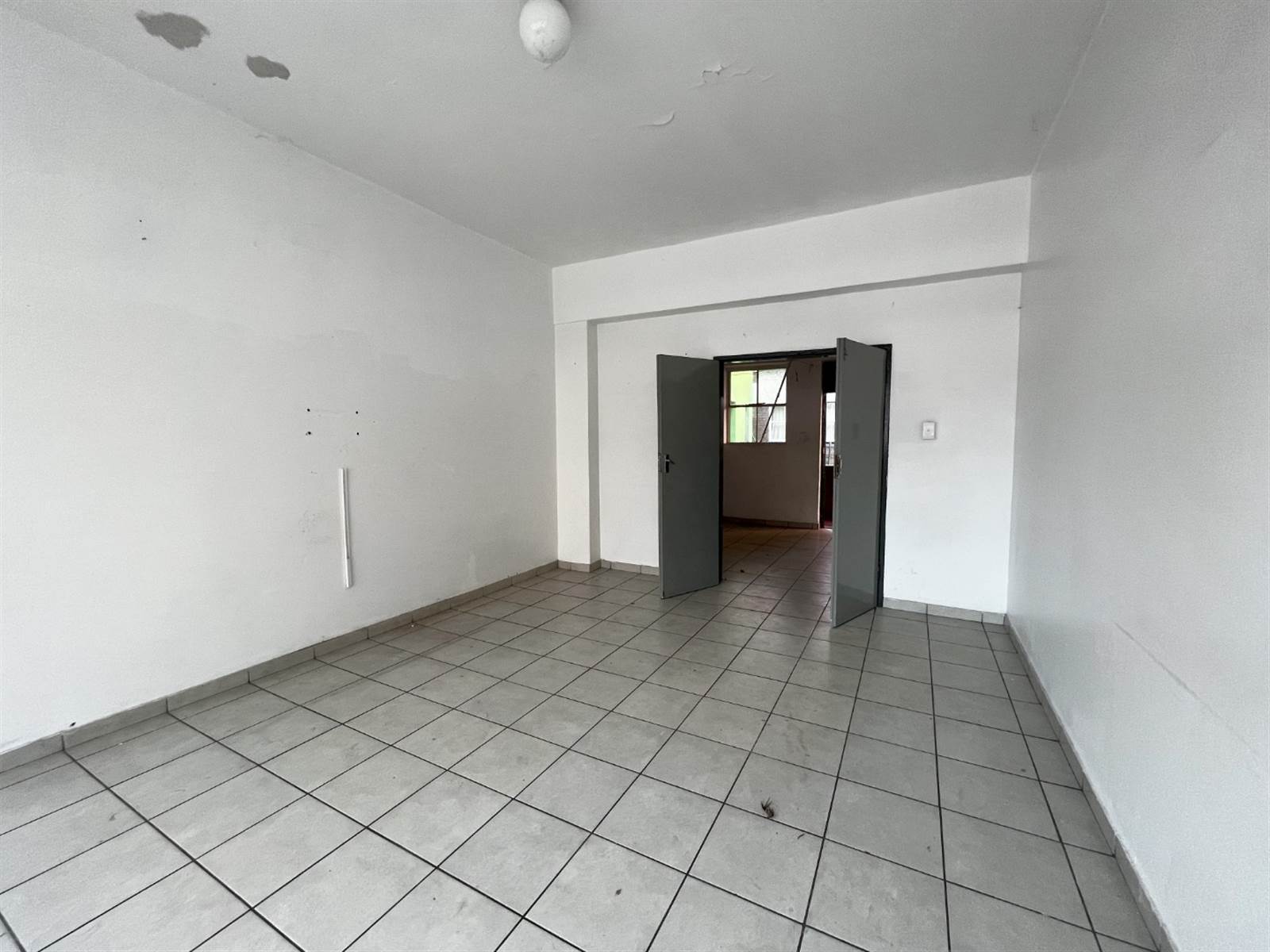 2555  m² Commercial space in Braamfontein photo number 21