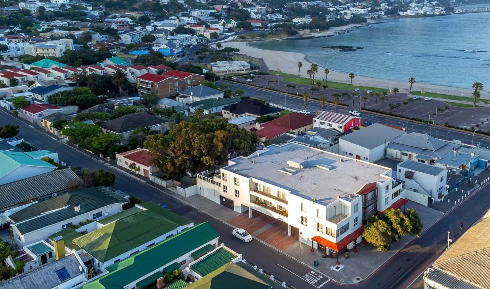 88  m² Commercial space in Gordons Bay Central photo number 5