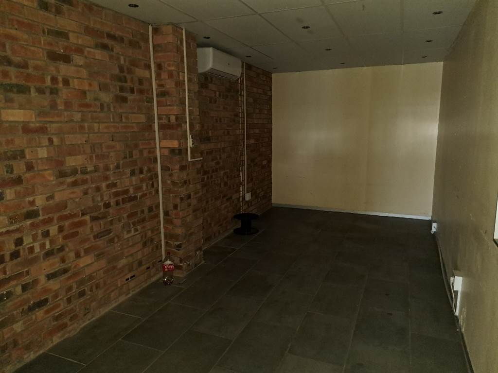 185  m² Commercial space in Richards Bay Central photo number 3