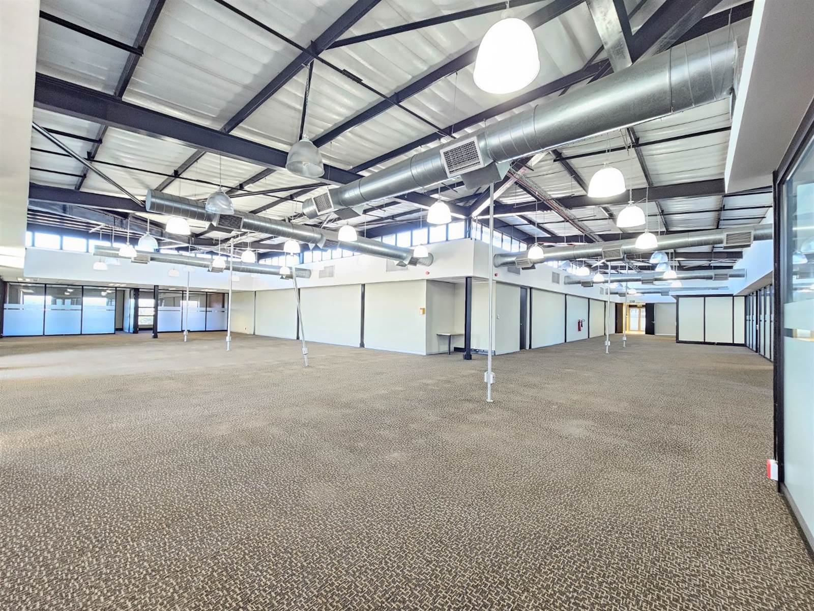 758  m² Office Space in North Riding photo number 15
