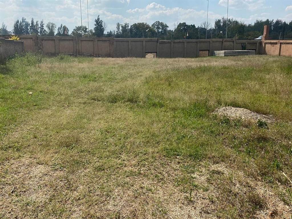 1002 m² Land available in Savannah Country Estate photo number 4