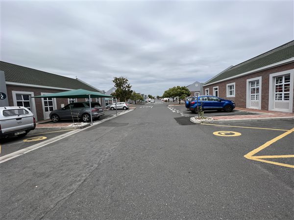 120  m² Commercial space in Milnerton
