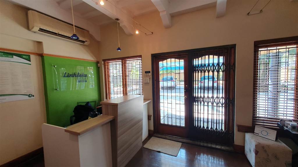 240 m² Commercial space to rent in Arcadia RR4208661 Private Property