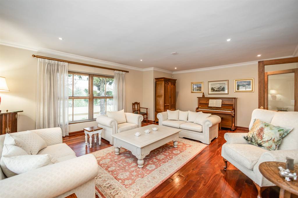5 Bed House in Bryanston photo number 5