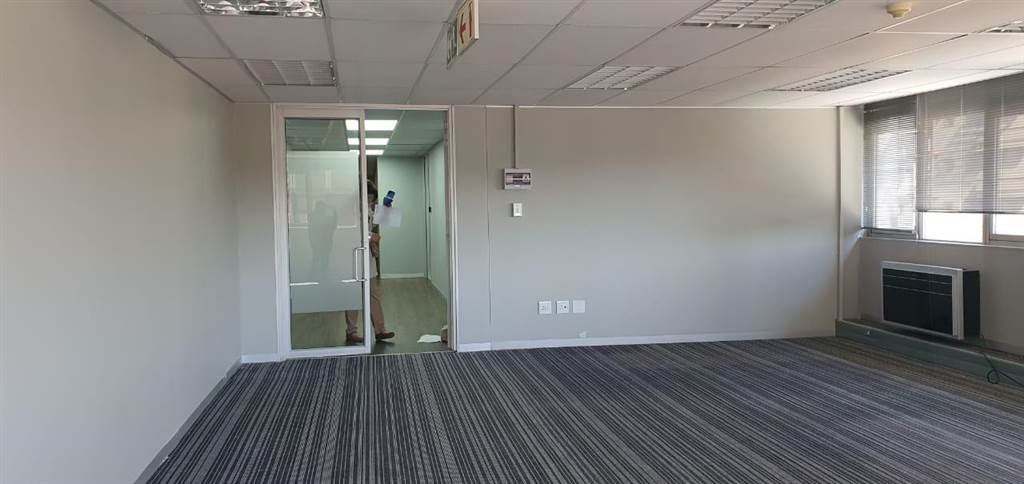 45  m² Commercial space in Hatfield photo number 14