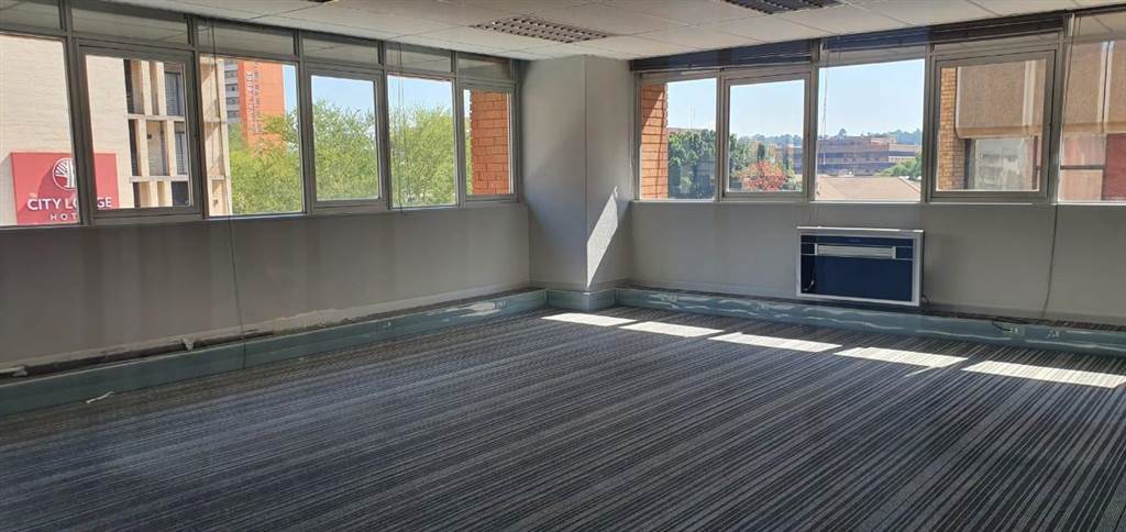 45  m² Commercial space in Hatfield photo number 12