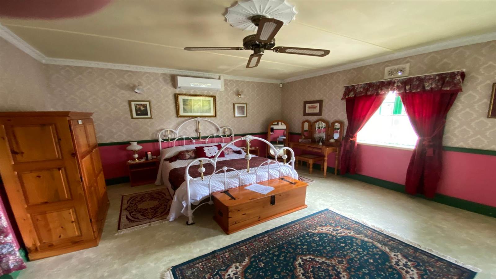 5 Bed, Bed and Breakfast in Graskop photo number 20