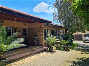 3 Bed House in Glencoe