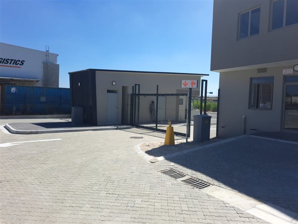 440  m² Industrial space