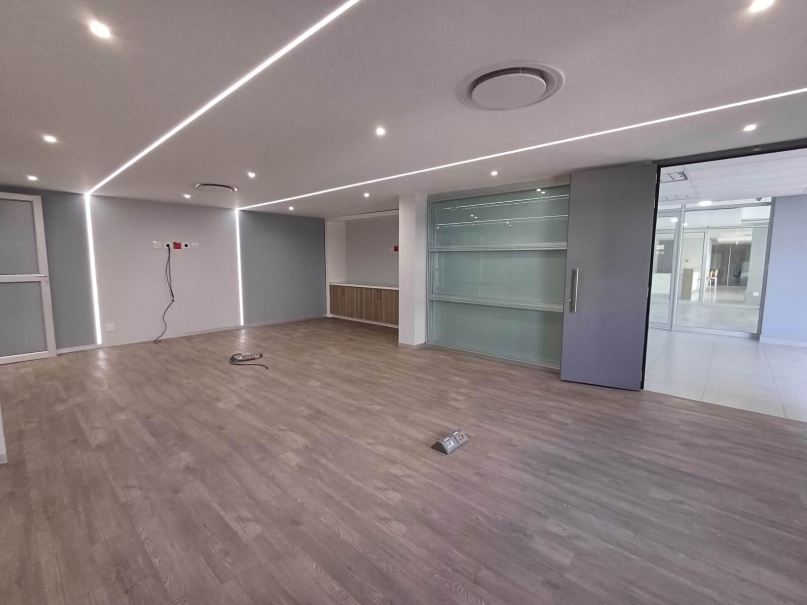 345.5  m² Commercial space in Woodmead photo number 12