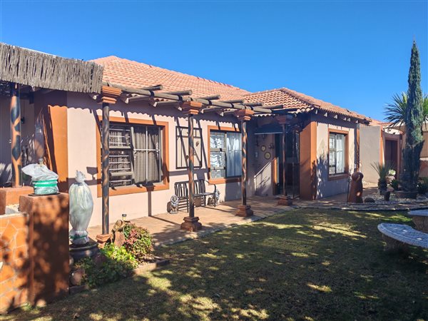 3 Bedroom House 3 Bedroom House
