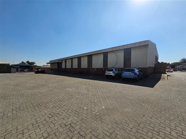 1 067  m² Industrial space