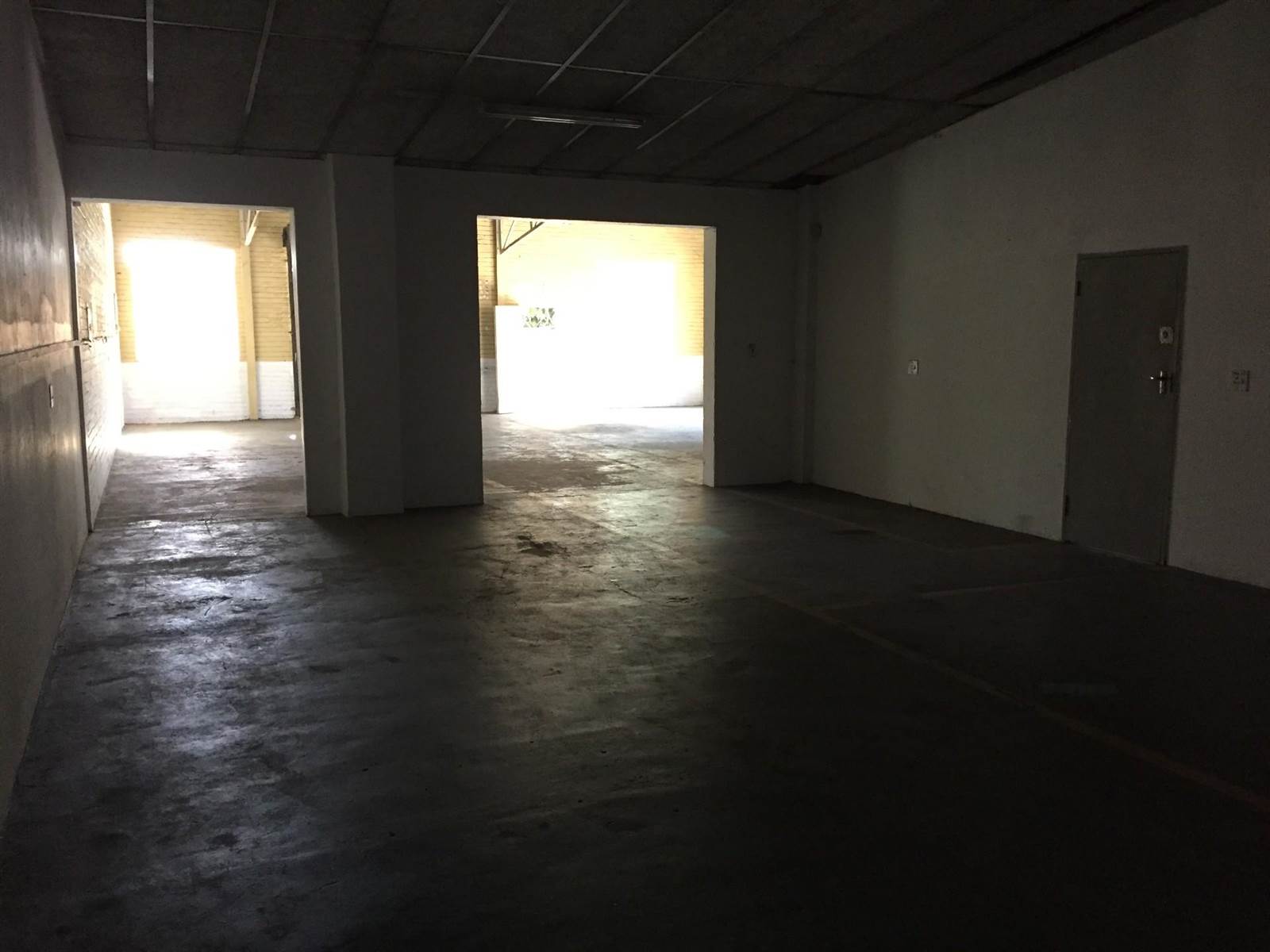 560  m² Commercial space in Evander photo number 12