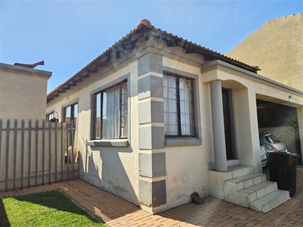 3 Bedroom House 3 Bedroom House