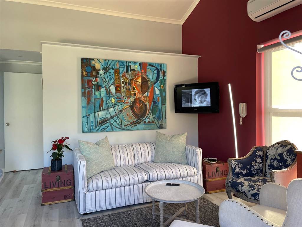 1 Bed Apartment in Hout Bay and surrounds photo number 7