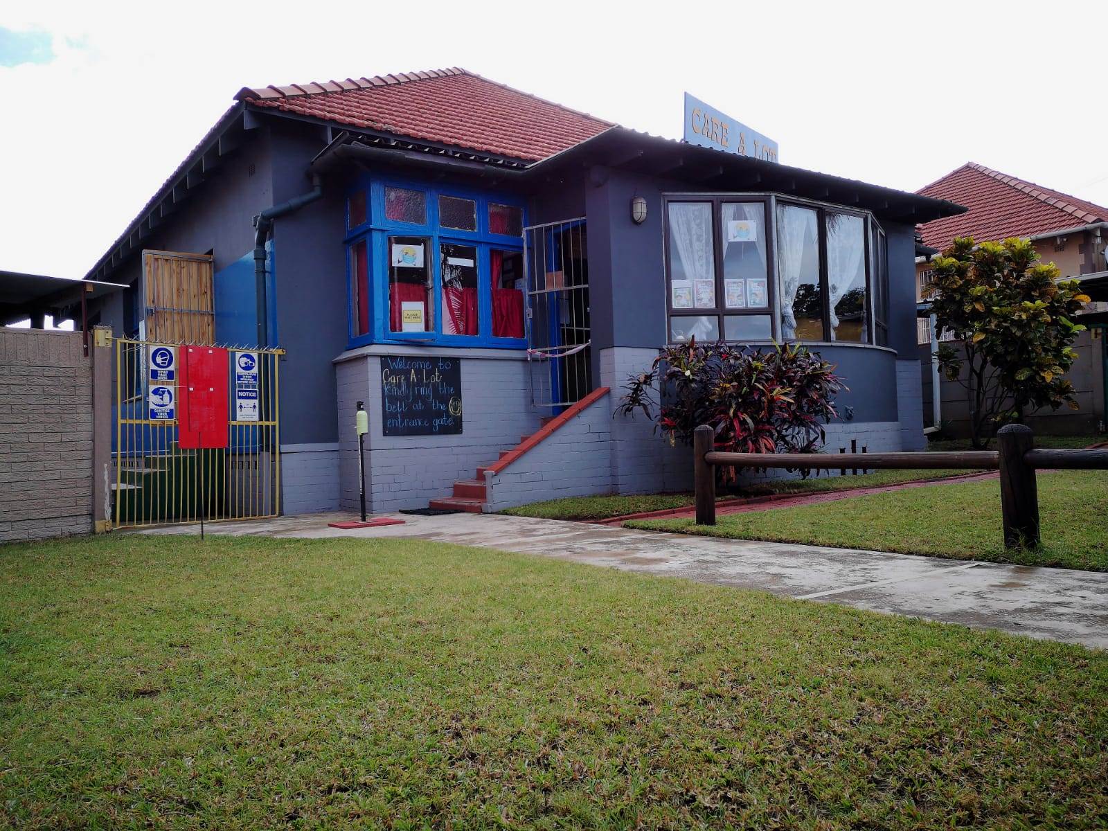 6 Bed House in Umbilo photo number 1