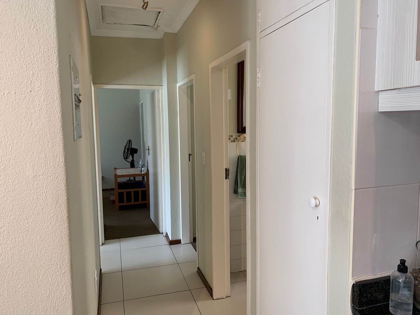 2 Bed Townhouse in Lonehill photo number 9