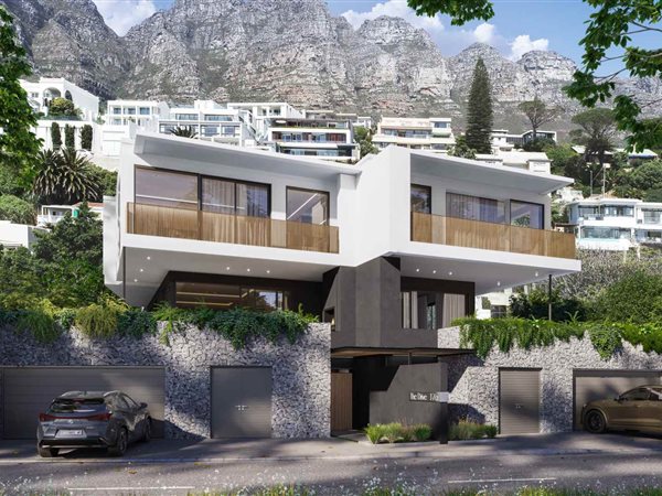 5 Bed Townhouse in Camps Bay